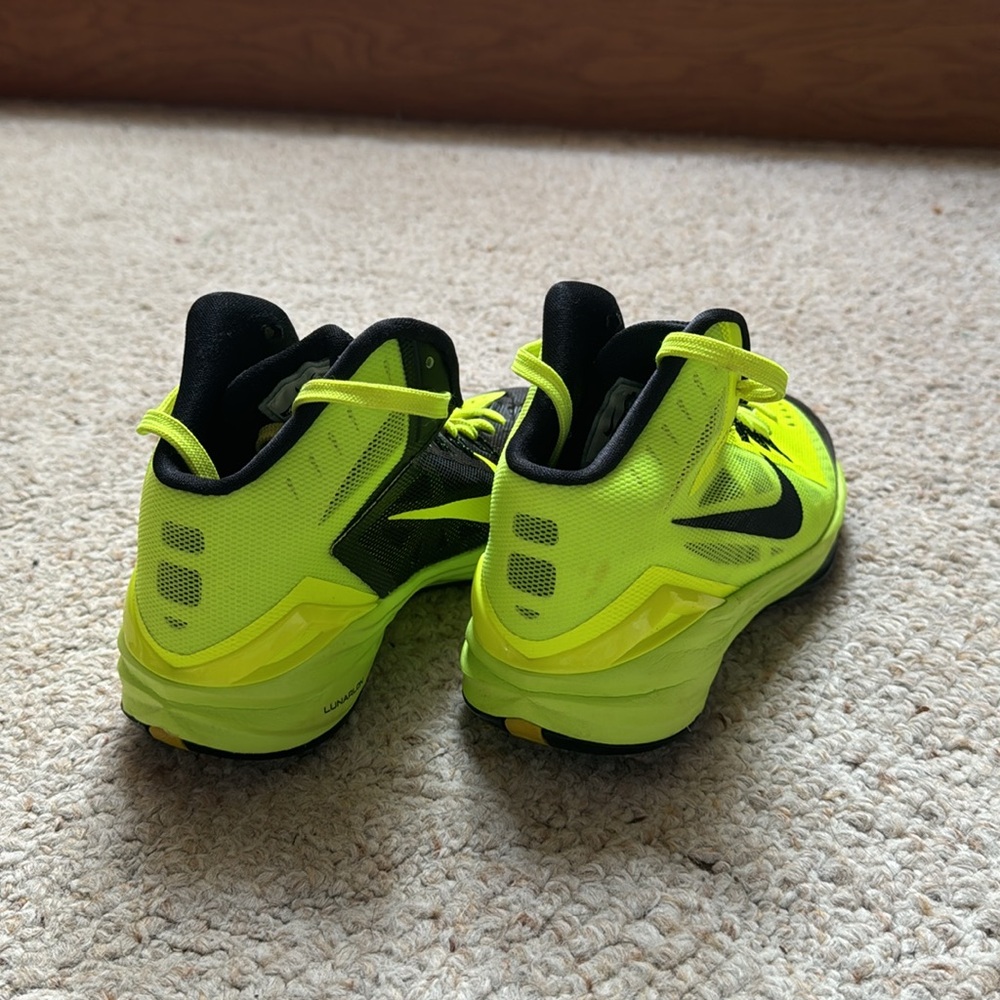 Nike Hyperdunks - Picture 3 of 3